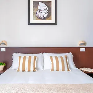 2* Hotel Carmen